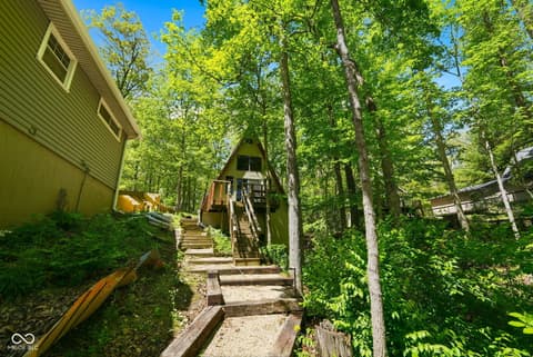 Photo of 6425 Robin Drive, Nineveh, IN