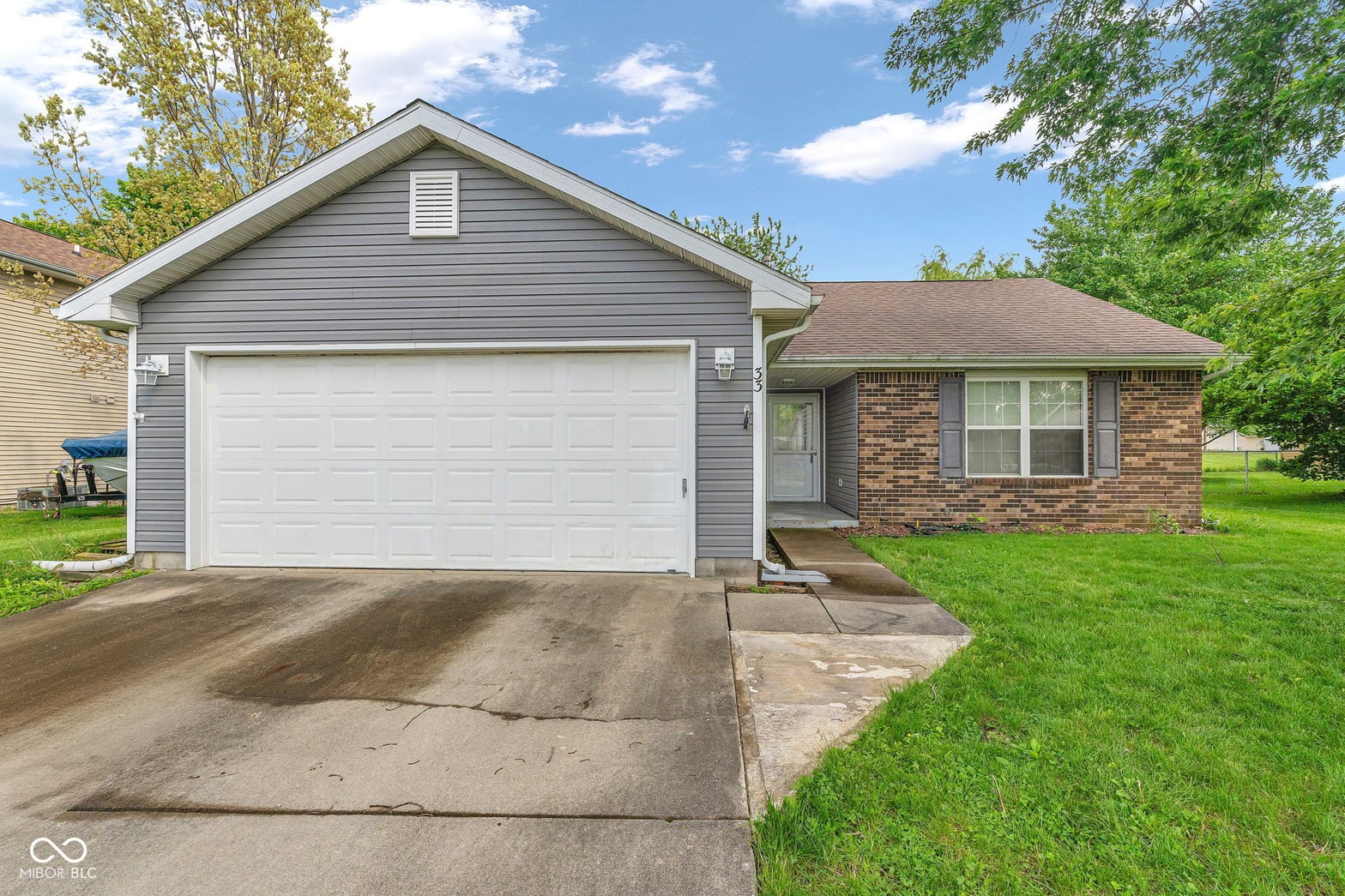 Front exterior at 33 Cottonwood Court, Greencastle, IN