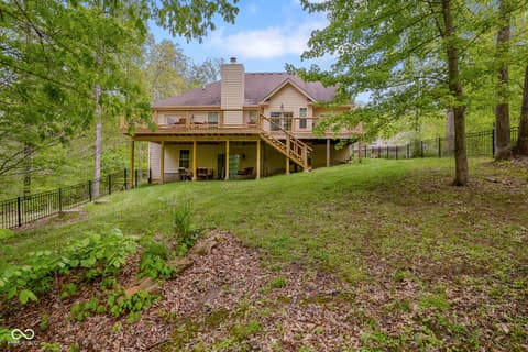 Photo of 151 Hilltop Lane, Nashville, IN