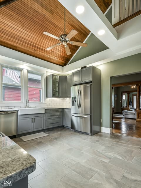 Photo of 1420 Woodlawn Avenue, Indianapolis, IN