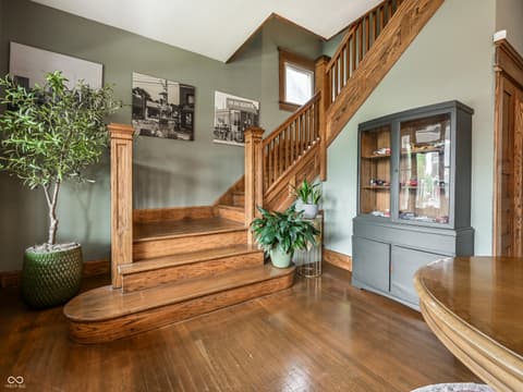 Photo of 1420 Woodlawn Avenue, Indianapolis, IN