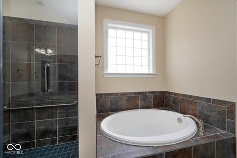 Primary bathroom at 6257 Strathaven Road, Noblesville, IN
