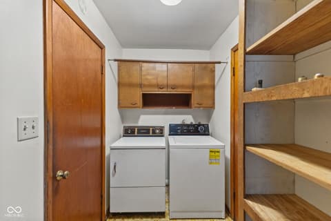 Laundry room at 1015 E Logan Street, Brownsburg, IN