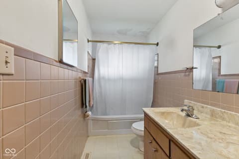 Bathroom at 1015 E Logan Street, Brownsburg, IN