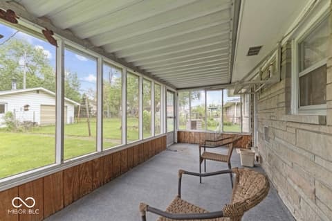 Photo of 1015 E Logan Street, Brownsburg, IN