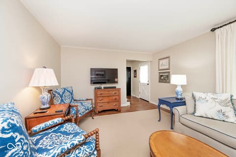 Photo of 5942 Hillside Avenue East Drive, Indianapolis, IN