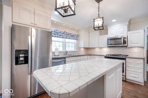 Photo of 5942 Hillside Avenue East Drive, Indianapolis, IN