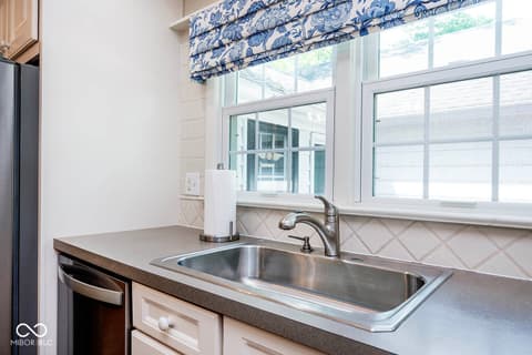 Photo of 5942 Hillside Avenue East Drive, Indianapolis, IN