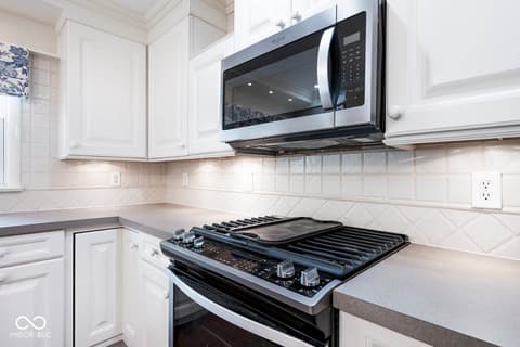 Photo of 5942 Hillside Avenue East Drive, Indianapolis, IN