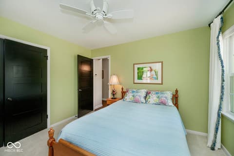 Photo of 5942 Hillside Avenue East Drive, Indianapolis, IN