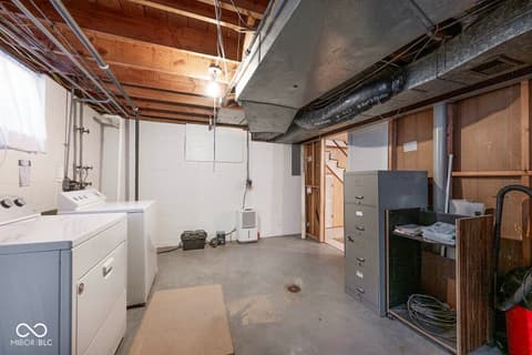 Photo of 5942 Hillside Avenue East Drive, Indianapolis, IN