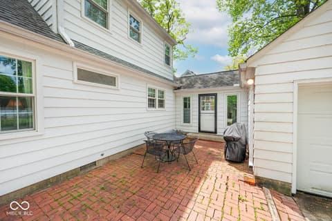 Photo of 5942 Hillside Avenue East Drive, Indianapolis, IN