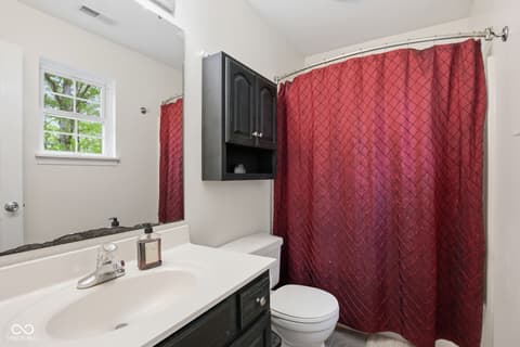 Primary bathroom at 6804 Erika Lane, Nashville, IN