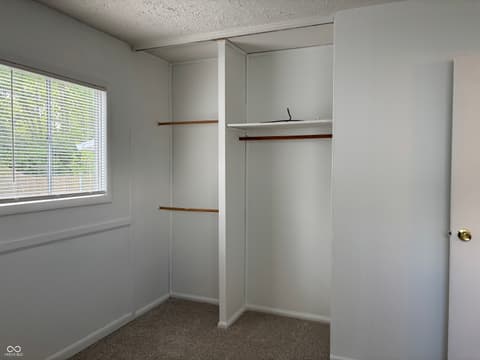 Walk In Closets — 511 Eberhart Drive, Shelbyville, IN