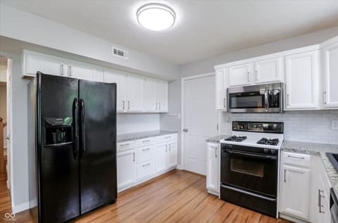 Photo of 11 Daniel Circle, Brownsburg, IN