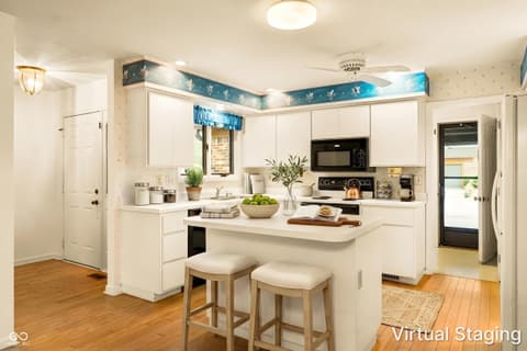 Kitchen at 1910 Summer Place, Anderson, IN