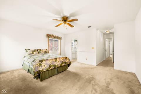 Bedroom at 1910 Summer Place, Anderson, IN