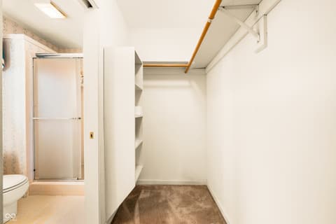 Walk In Closets — 1910 Summer Place, Anderson, IN