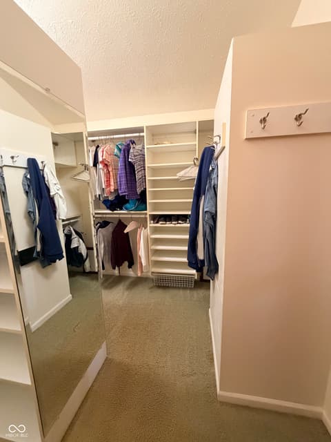 Walk In Closets — 3401 E Loretta Drive, Indianapolis, IN