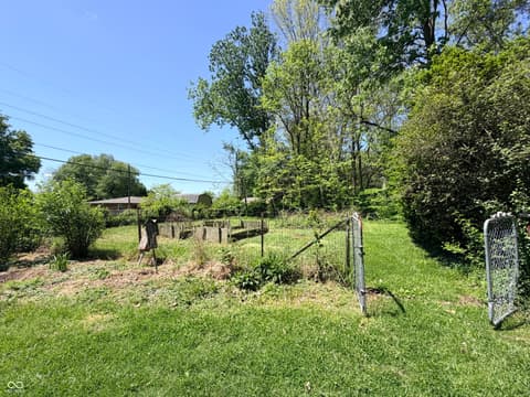 Yard at 3401 E Loretta Drive, Indianapolis, IN