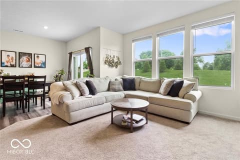 Living room at 14350 Ludwell Court, Fishers, IN