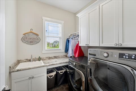 Photo of 18295 Lakes End Drive, Westfield, IN