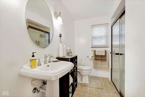 Bathroom at 1921 E 10th Street, Anderson, IN
