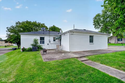 Backyard at 1921 E 10th Street, Anderson, IN