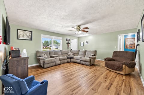 Living room at 601 S Main Street, Edinburgh, IN