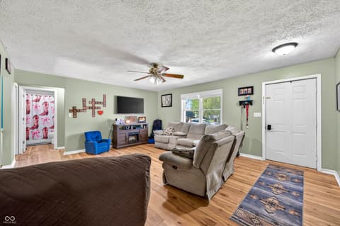 Living room at 601 S Main Street, Edinburgh, IN
