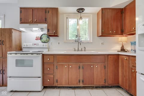 Photo of 181 W Robertson Road, Morgantown, IN