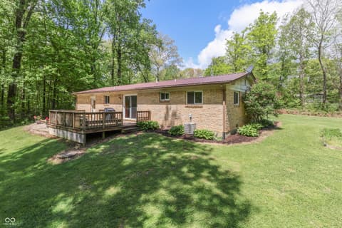 Photo of 181 W Robertson Road, Morgantown, IN