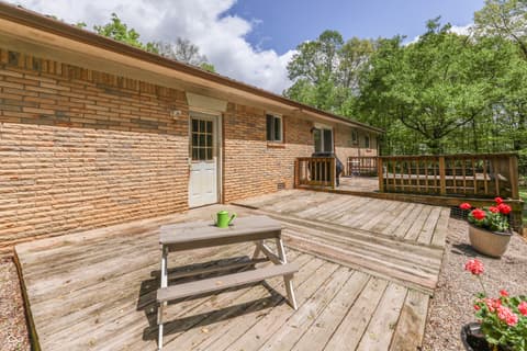 Photo of 181 W Robertson Road, Morgantown, IN