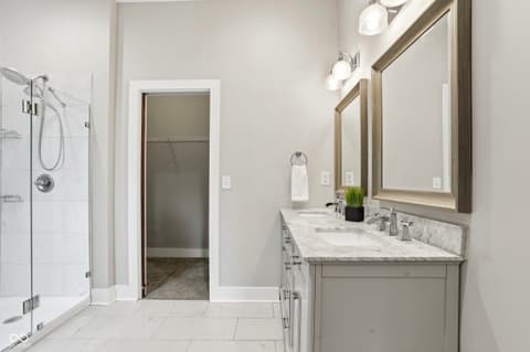 Photo of 1824 S Woodlawn Avenue, Indianapolis, IN