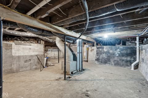 Photo of 1824 S Woodlawn Avenue, Indianapolis, IN