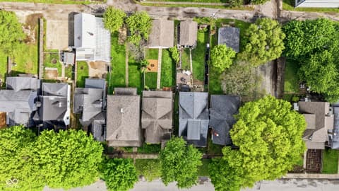Photo of 1824 S Woodlawn Avenue, Indianapolis, IN