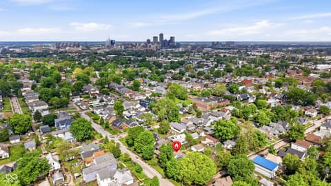 Photo of 1824 S Woodlawn Avenue, Indianapolis, IN