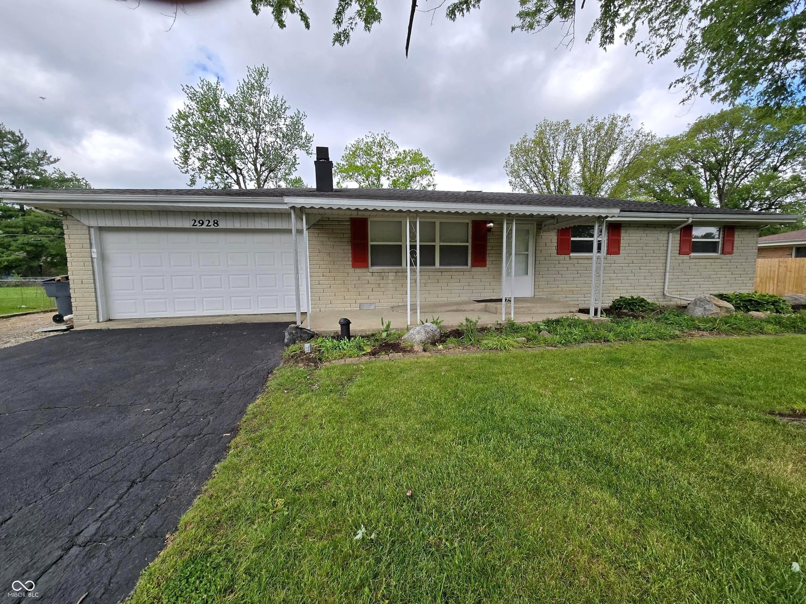 Front exterior at 2928 S Kenmore Road, Indianapolis, IN