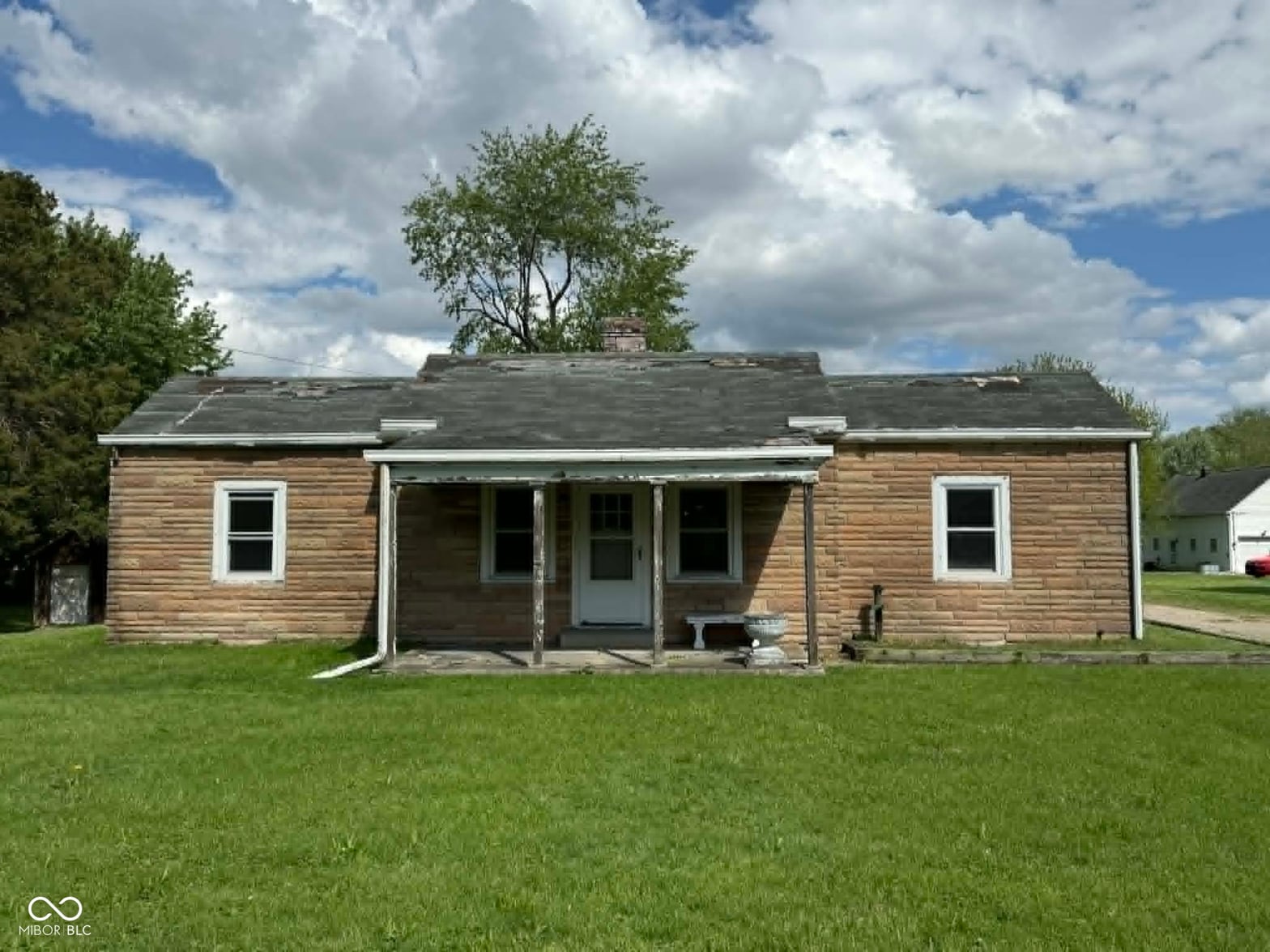 Photo of 129 Bridgeport Road, Indianapolis, IN
