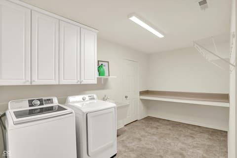 Laundry room at 10587 Proposal Pointe Way, Fishers, IN