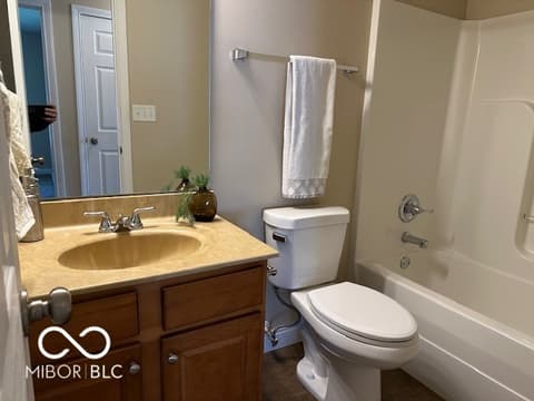 Photo of 3911 Villa Drive, Columbus, IN