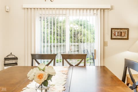 Dining room at 9845 Worthington Boulevard, Fishers, IN