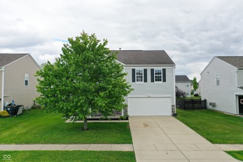 Photo of 3201 Underwood Drive, Whiteland, IN