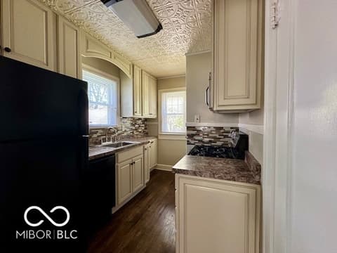 Photo of 804 E Markwood Avenue, Indianapolis, IN