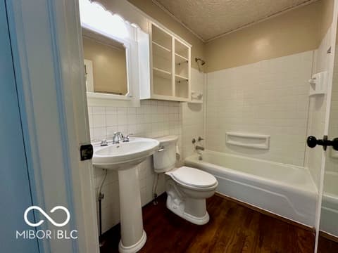 Photo of 804 E Markwood Avenue, Indianapolis, IN