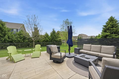 Outdoor living area at 1567 Windview, Brownsburg, IN