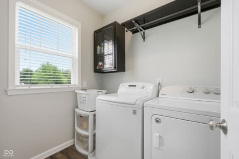 Laundry room at 1567 Windview, Brownsburg, IN