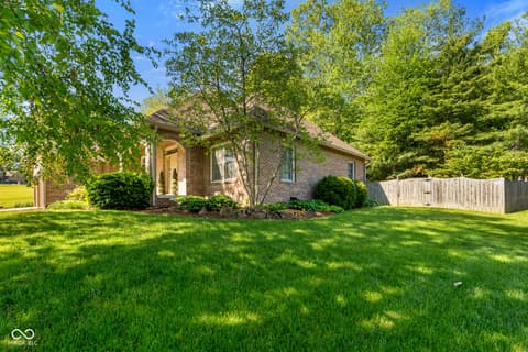 Photo of 2545 Eisenhower Lane, Terre Haute, IN
