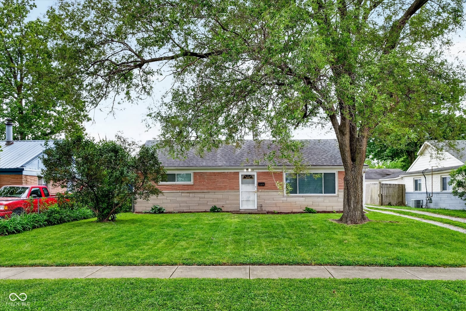Photo of 449 Southgate Drive, Greenwood, IN