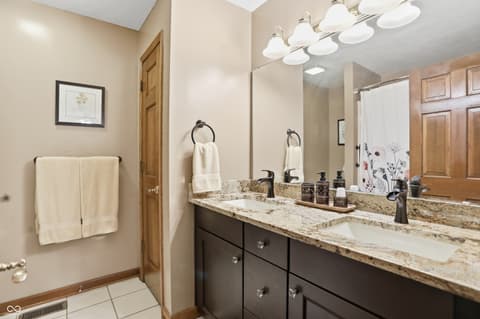 Photo of 7115 Normandy Way, Indianapolis, IN